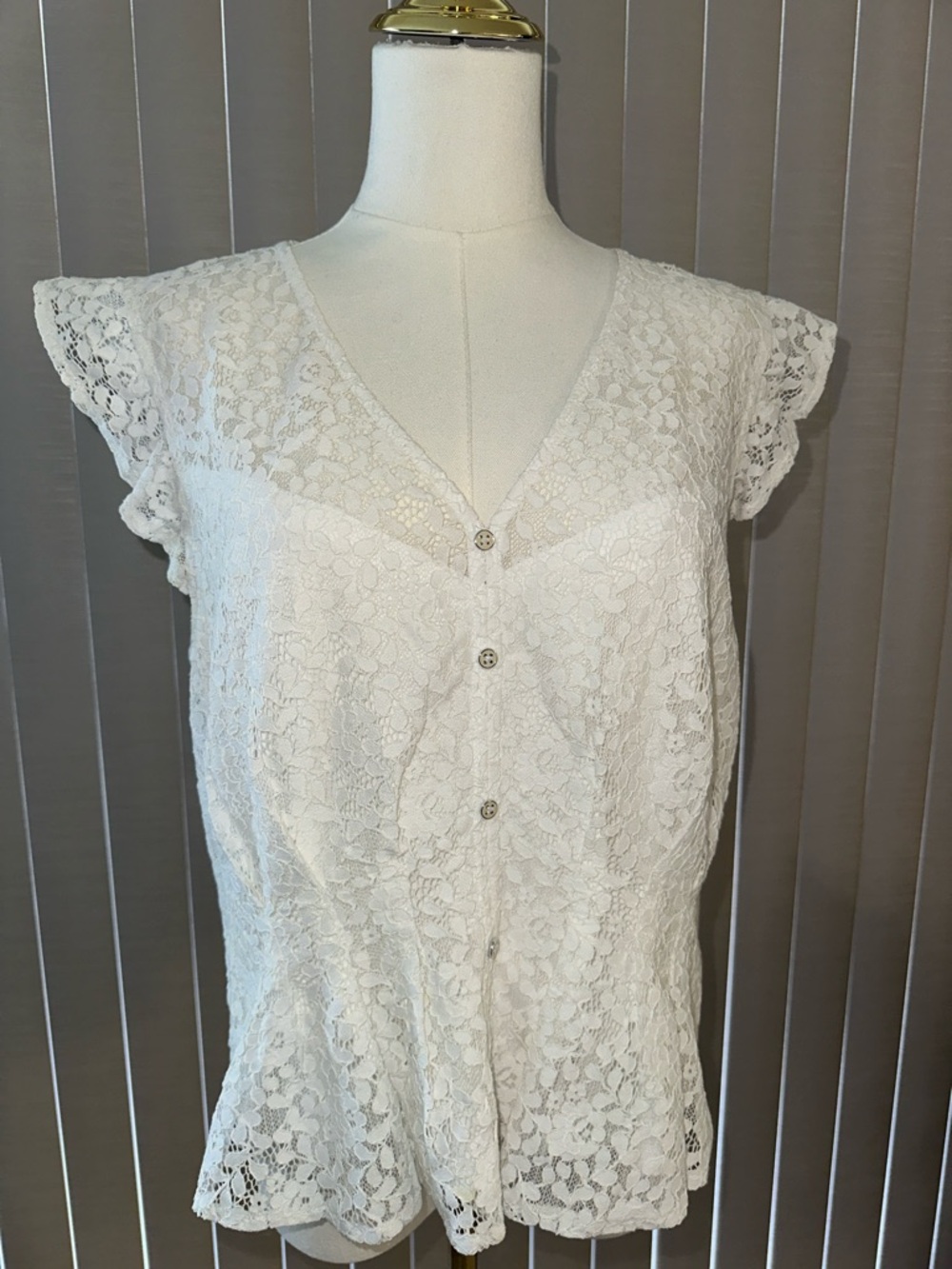 Laundry By Shelli Segal White Lace Button-Down Top